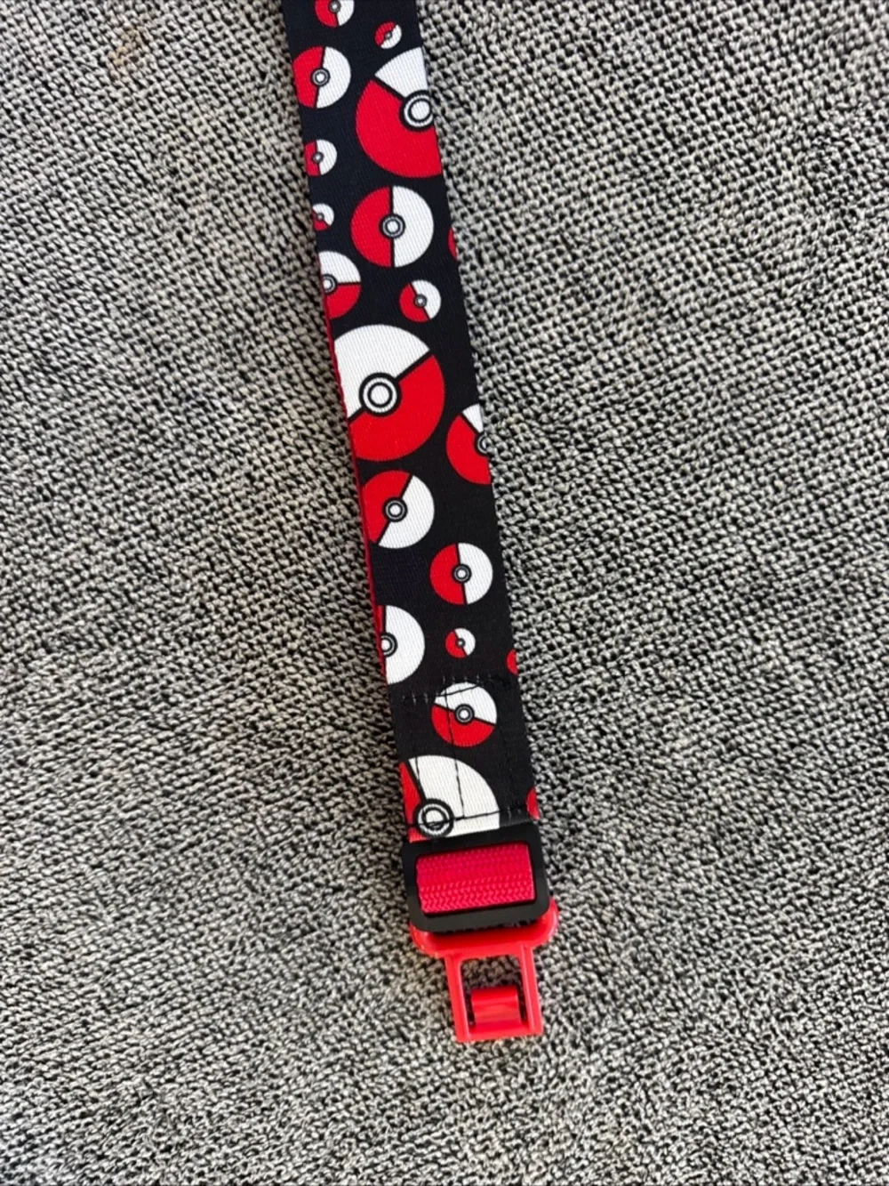 Pokemon Clip N Go Red Black Pokeball Belt 2016 TOMY Toys Adjustable Tomy